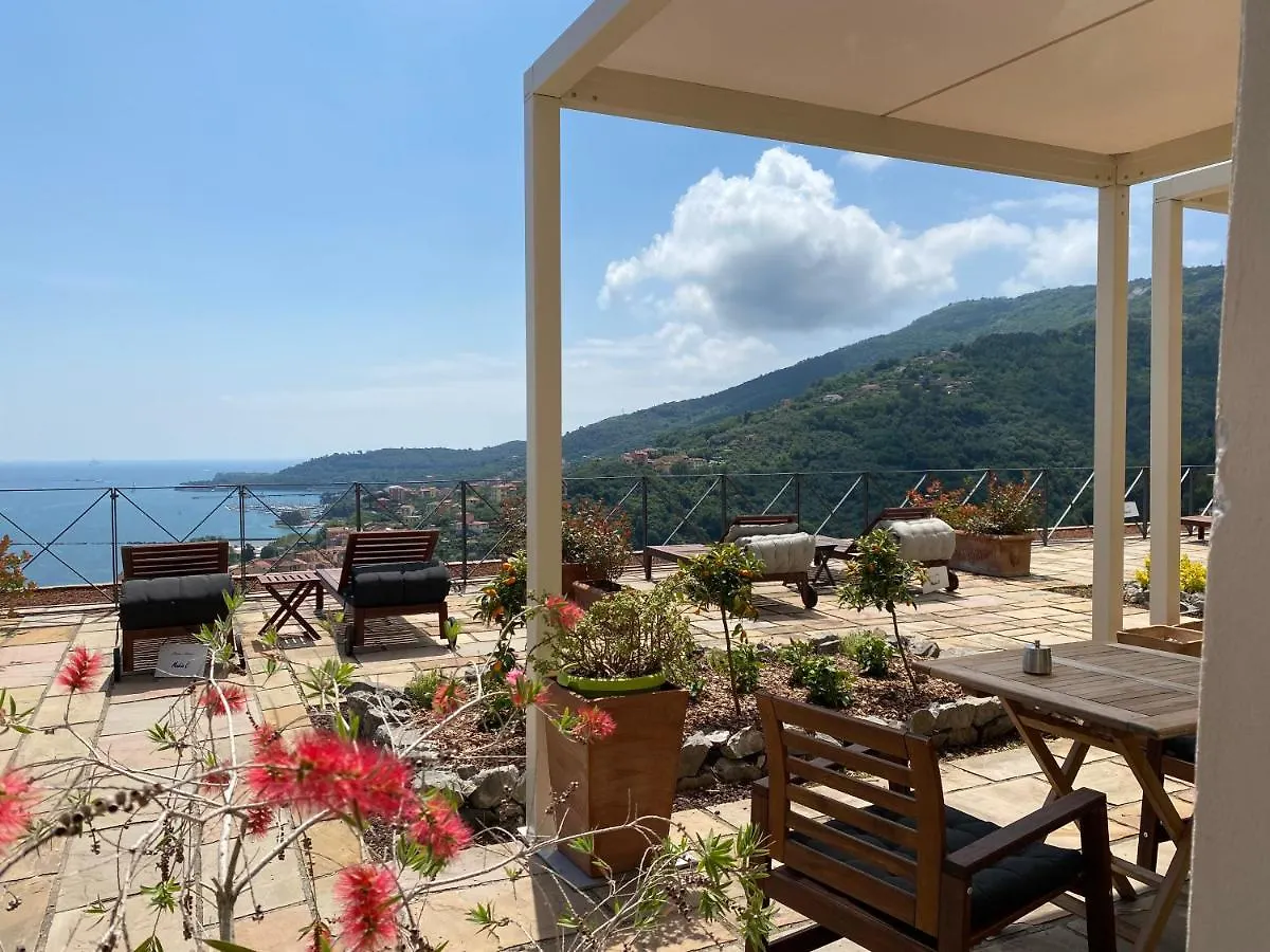 Miramare Apartments&Suites La Spezia 3*,