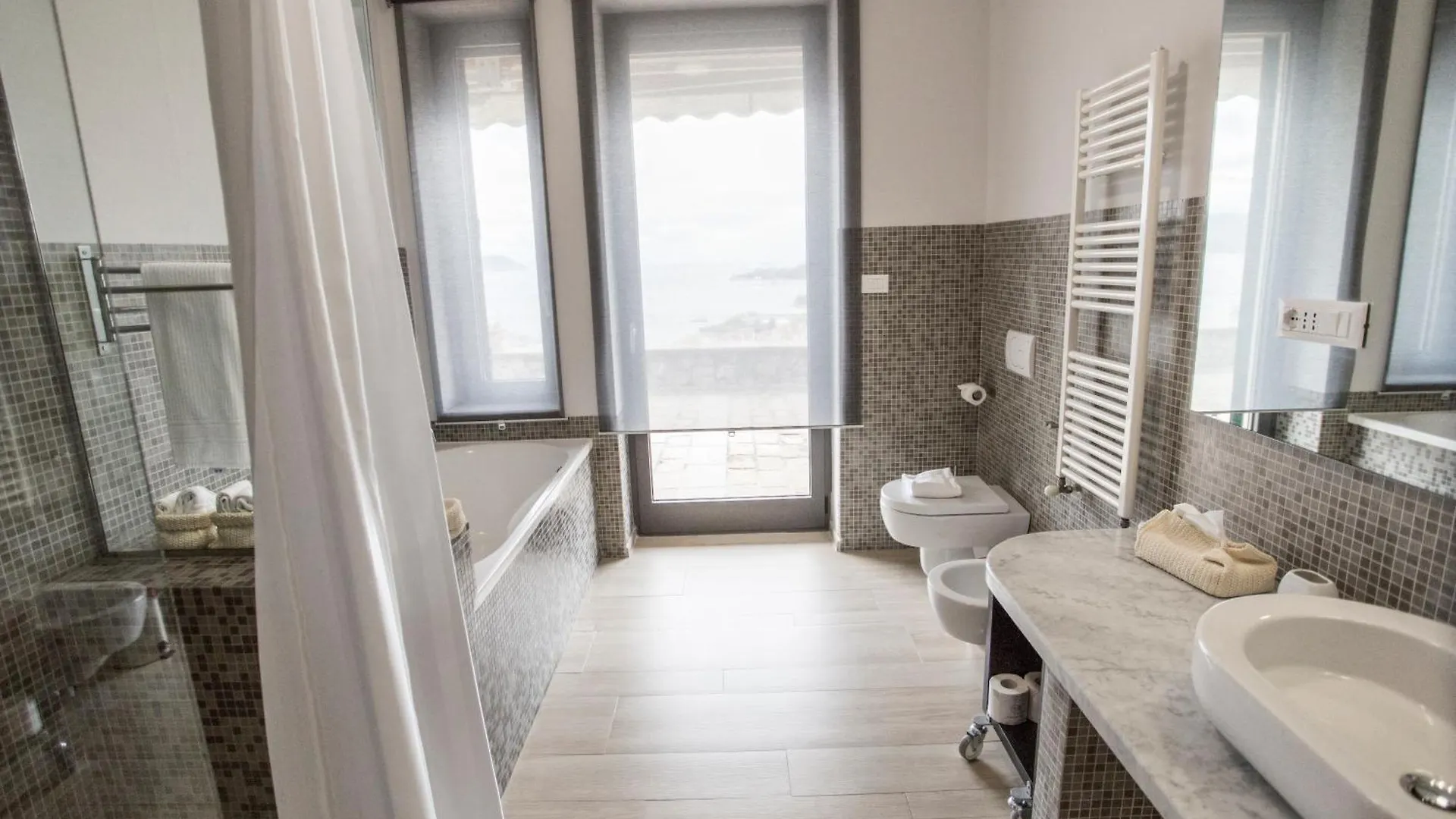 Aparthotel Miramare Apartments&Suites La Spezia