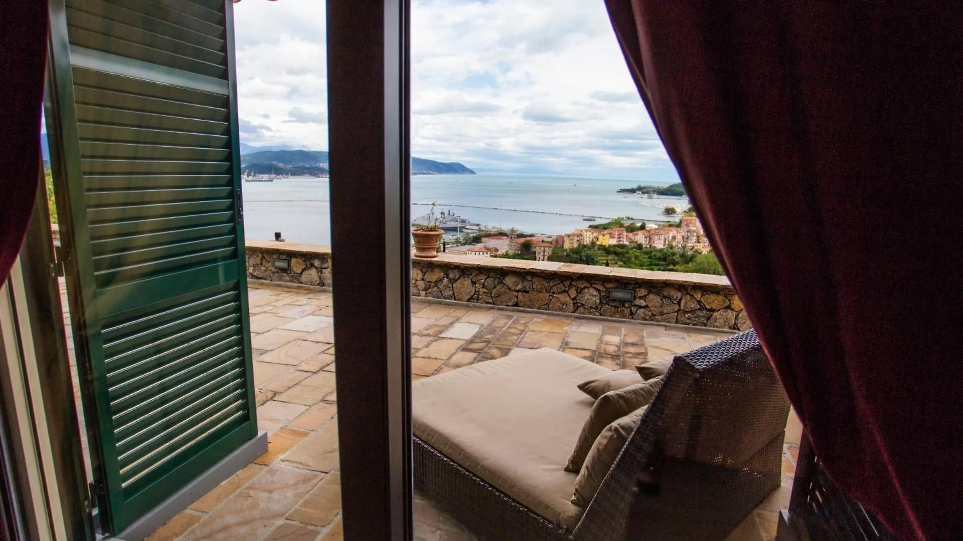 Aparthotel Miramare Apartments&Suites La Spezia