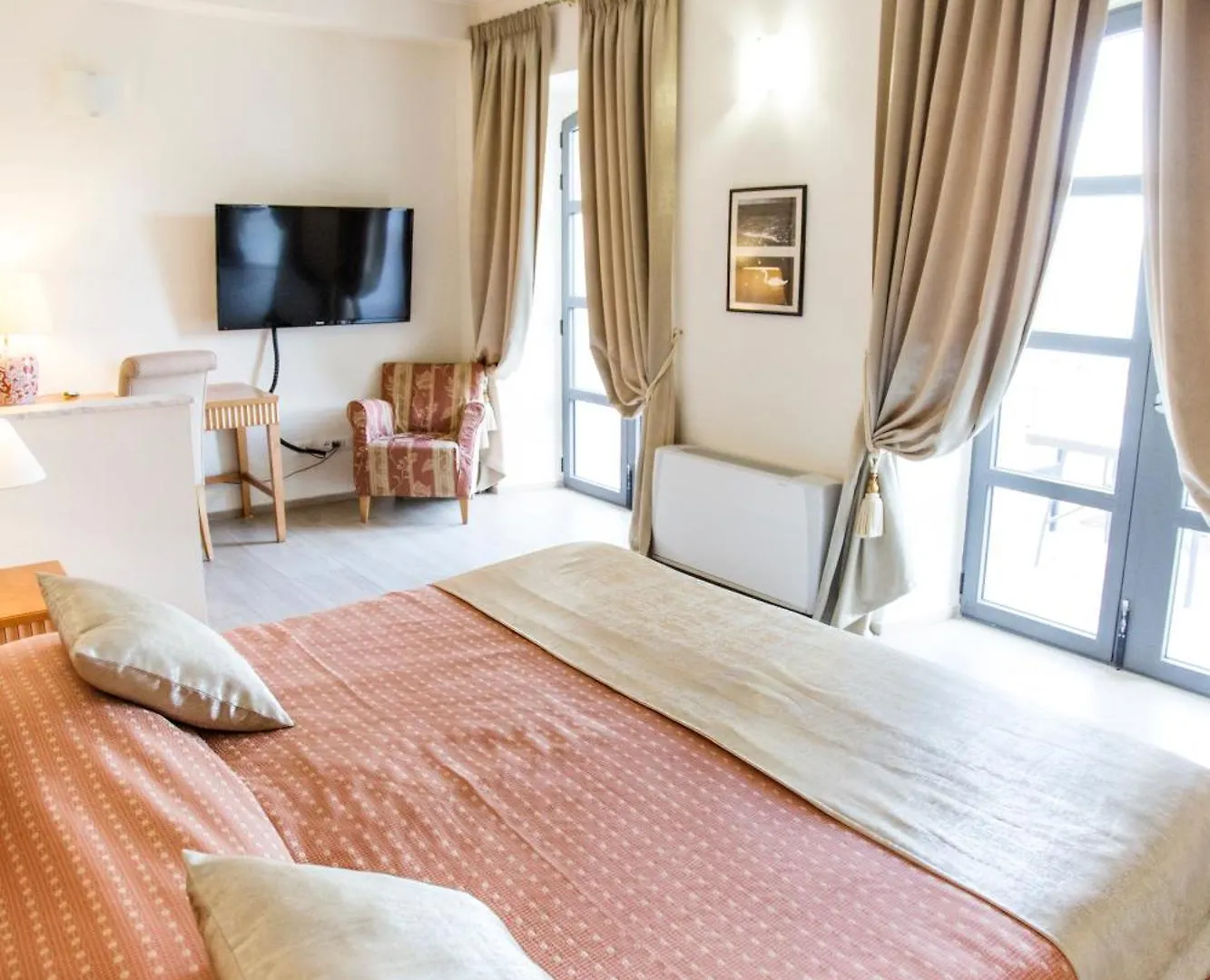 Aparthotel Miramare Apartments&Suites La Spezia