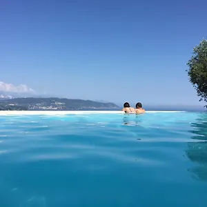 Le Ville Relais *** לה ספציה